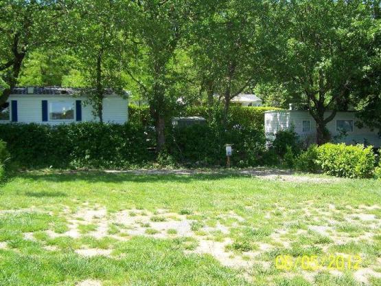 Pitch (90 m²), 1 car +  electricity (10A)