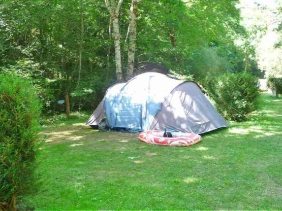 Pitch Rivière (very shaded by the river)