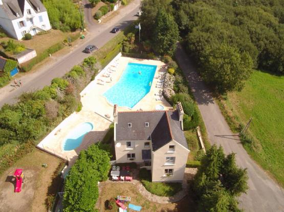 Huis An Ty All (4 slaapkamers) met zwembad en 600m van het strand