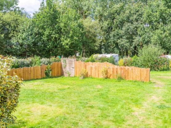 Parcel·la Nature (tenda, caravana / 1 cotxe)