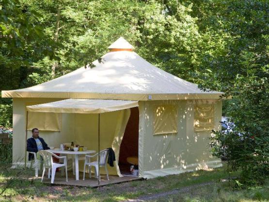Canvas bungalow FUNFLOWER ECO 20m² - 2 bedrooms - without toilet blocks