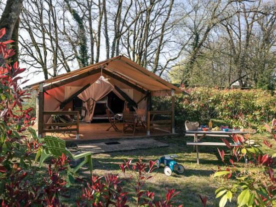 Tente Lodge VICTORIA 2 bedrooms (without private facilities).