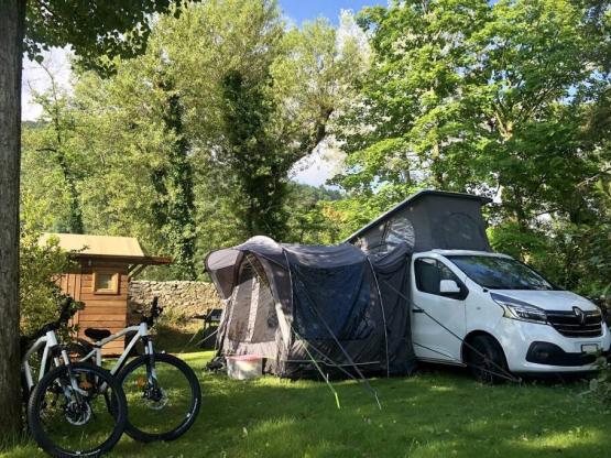 Premium XL camping pitch with private sanitary (1 vehicle + 1 tent or 1 caravan)