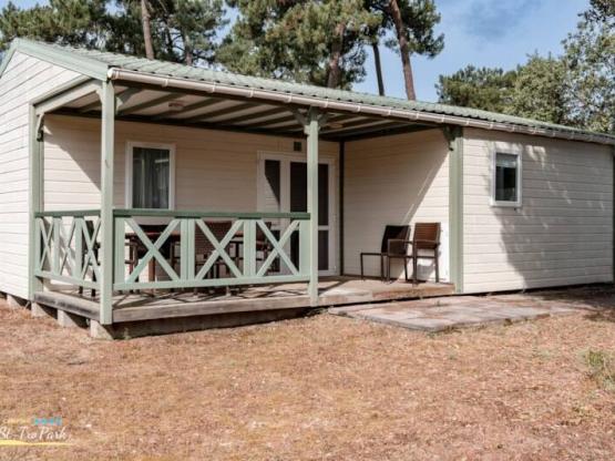 Hütte Premium 46m² (3 zimmer) + klimaangle + überdachte Terrasse + TV