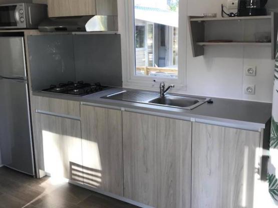 Mobile-home Confort 28m² - air-conditioning + TV + sheltered terrace