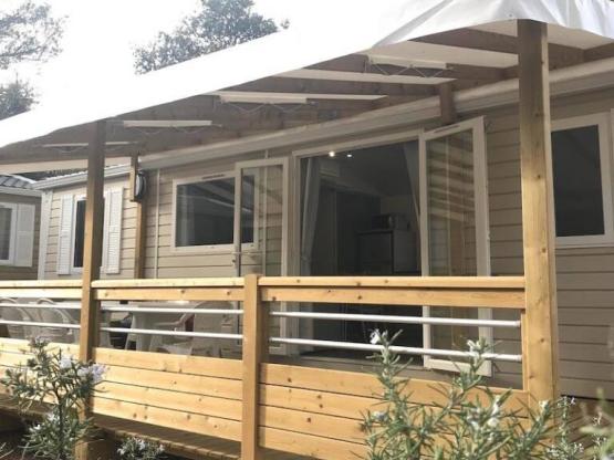 Mobile-home 36m² - air-conditioning + TV + sheltered terrace