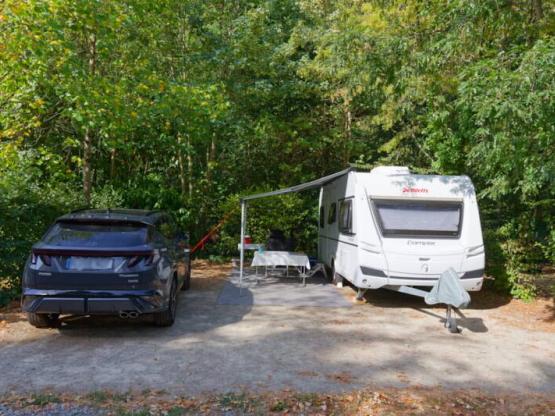 Comfort package 1 to 2 people with Caravan + 1 vehicle + electricity 16 A
