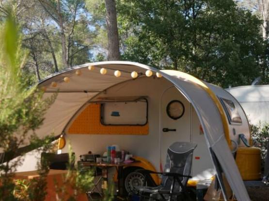 Pitch CARAVAN CLASSIQUE with electricity 6A