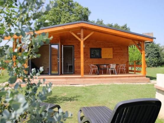 CHALET PREMIUM 2ch/2sdb - clim - LV - TV - BBQ - Ménage*, draps, draps de bain - 35m2+terrasse 17m2