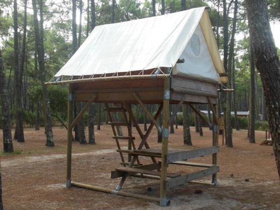 Bivouac tent on stilts