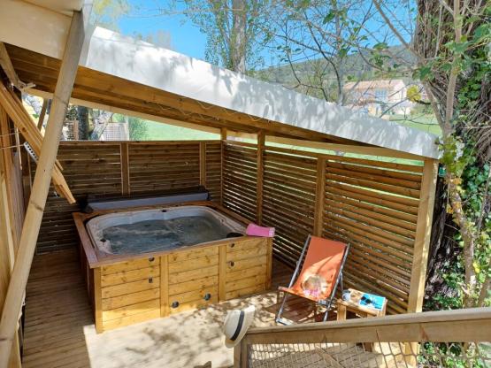 NATURA VIP Air-conditioning 32 m² avec SPA