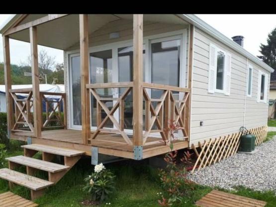 Mobilheim Confort TV - 2 Schlafzimmer + Terrasse -