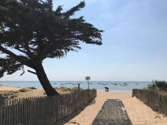 Mobile home top of the range -hot tub -  wifi- barbecue...