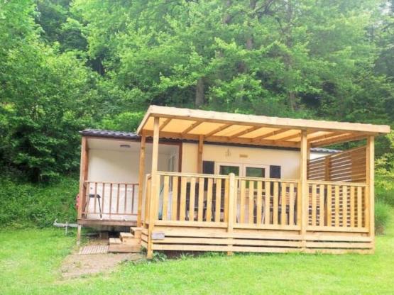 Mobilheim Confort COSY 23m² - 2 Schlafzimmer  - Halbüberdachte Terrasse 17m² + BBQ - L/L