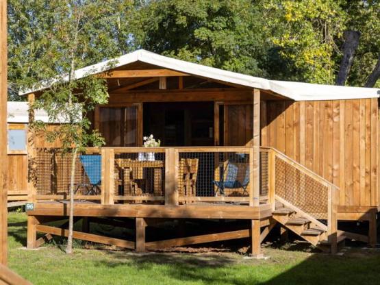 CosyFlower Confort 27m² - 2 Schlafzimmer + überdachte Terrasse + Klimaanlage