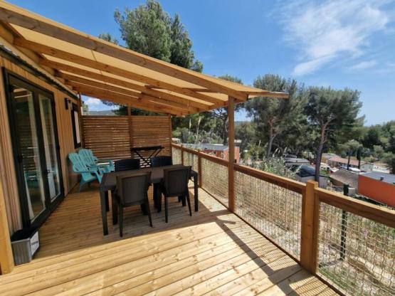 Premium 2 family bedrooms 31.6m² (8.6mx4.2m), + AIR CONDITIONING + DISHWASHER + GAS PLANCHA + TV