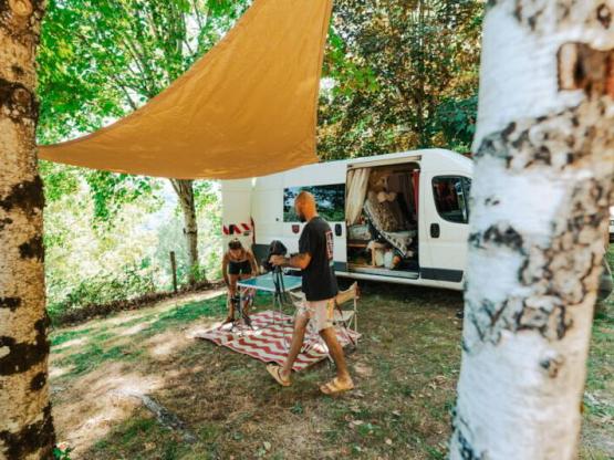 Forfait Privilège (1 tente, caravane ou camping-car / 1 voiture / électricité 10A)