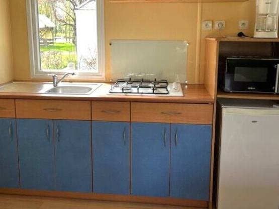 Mobile-home (2 bedrooms) + covered terrace