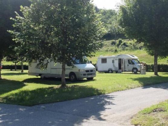 Camping package (pitch, 2 people, 1 vehicle)