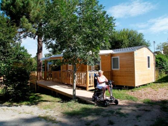 Mobile Home Confort PMR 29m² - 2 chambres - Terrasse couverte - TV