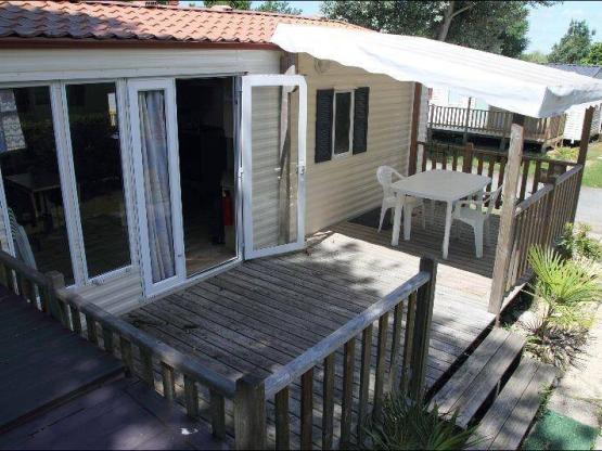 Mobilheim Economique (3 Zimmer) 32-35m² + Holzterrasse