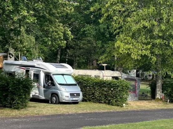 Camping package (pitch, 2 people, 1 vehicle)