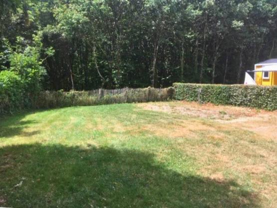 CORNER PITCH - with Electricity: 16A + Water + Drainage