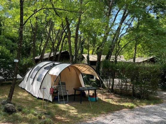 Comfort Pitch medium for Tent/Van < 6m (with electricity)