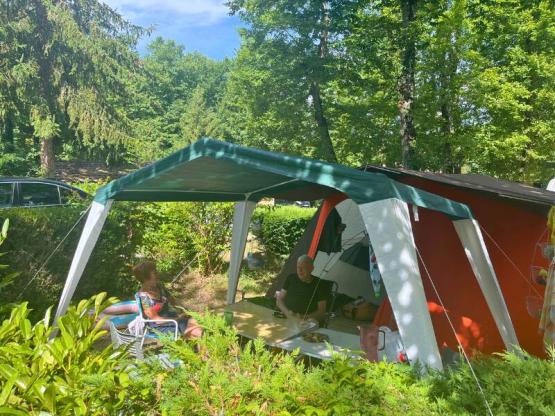 Pitch confort medium Tent/Van <6m (electricity included)