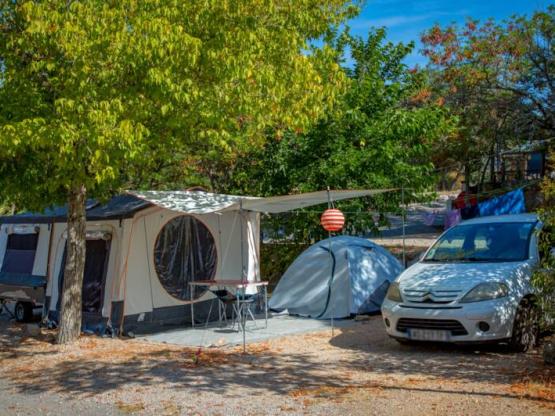 Pitch with car + tent/caravan or camping-car + electricity 10A