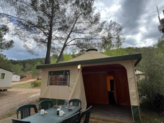 Canvas bungalow Standard 20m² with toilet block