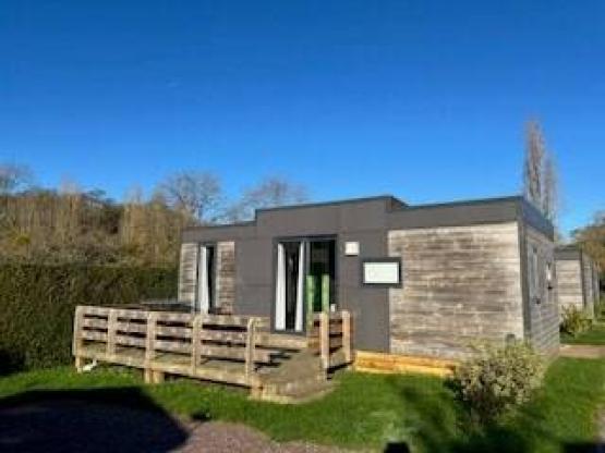 Mobile-home 2 bedrooms + corner sofa + 2 bathrooms + 2 WC + TV + Dishwasher