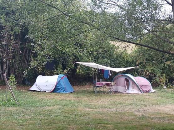 TENT PITCH: pitch with tent