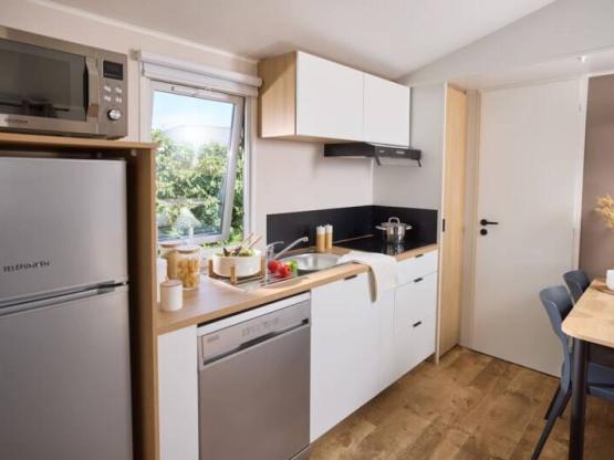Mobil-Home Prestige (3 chambres) avec lave-vaisselle, clim et terrasse couverte