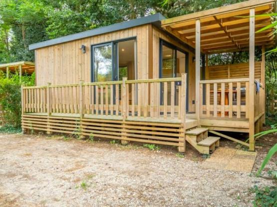 Premium 1-bedroom mobile home for 2 people