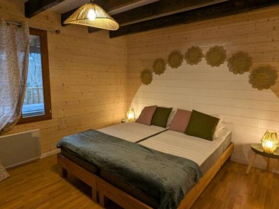 Large Chalet Noisetiers