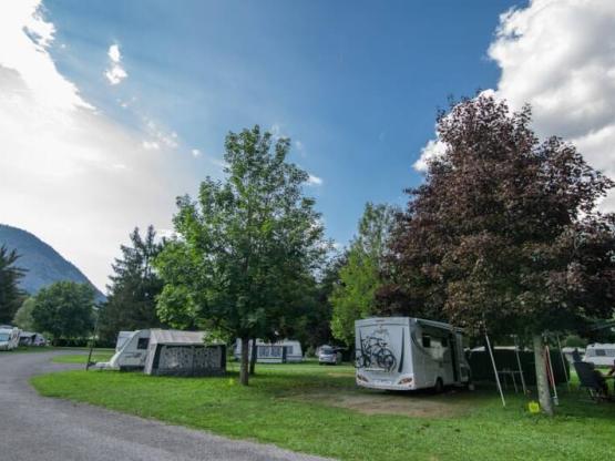 Camping package (pitch, 2 people, 1 vehicle)