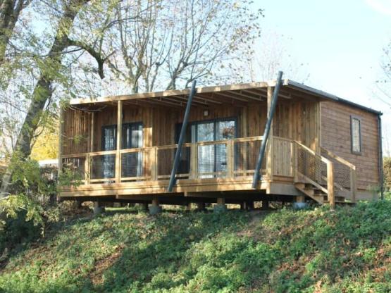 Superior Chalet Loggia