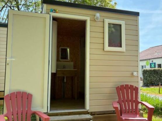 ??Prestige Pitch – Private Bathroom  !