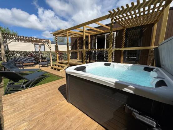 Mobile-home LUXE SPA air-conditioning - 3 bedrooms - 2 bathrooms - 2 WC (year 2025)