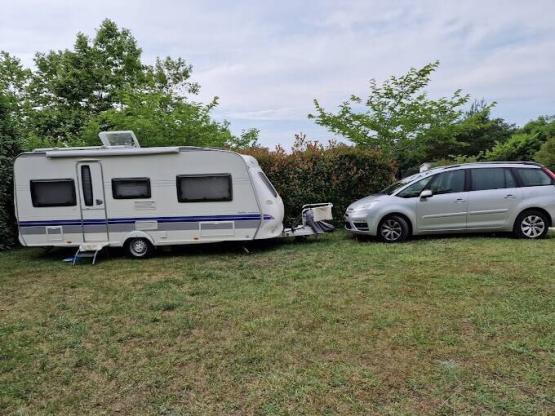 Forfait Premium- Caravane- Camping-car - Tente- Parcelle viabilisée supérieure 200m²