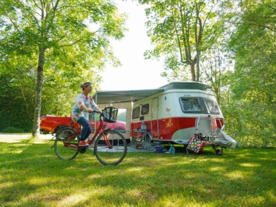 Emplacement / Porteur de la carte ACSI / 2 pers + électricité inclus