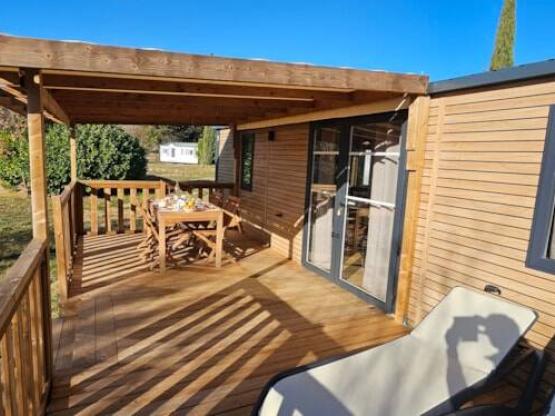 Mobile-home - 35m² - 2 bedrooms - adapted to the people with reduced mobility