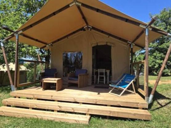 SLOW LODGE - 2 bedrooms, no bathroom