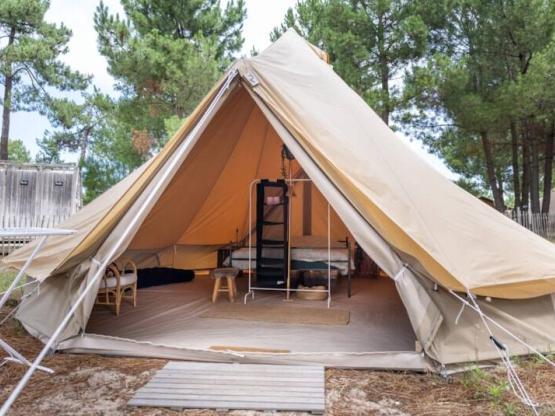 teepee - pedestrian neighborhood