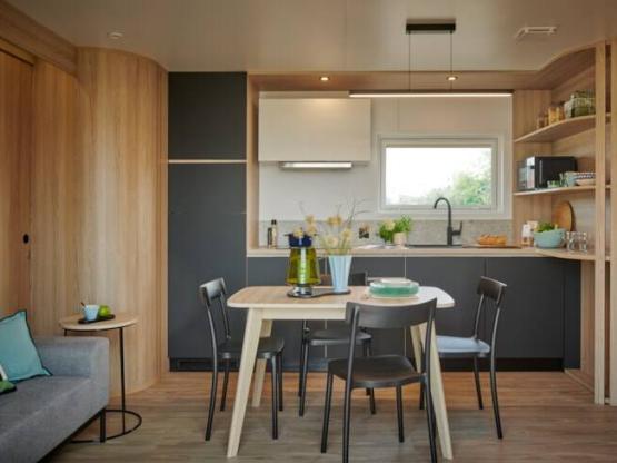 TAOS Luxe 35m2 terrasse couverte + Jacuzzi privatif - 4 pers - 2 sdb - A/C - Kit linge inclus