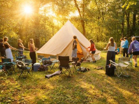 TENT PITCH WITH ELECTRICITY