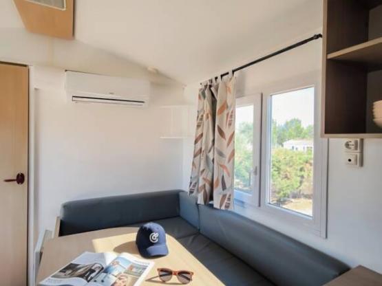 4-person mobile home with a large terrace (with air conditioning)