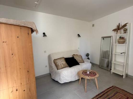 Studio Apartment for Rent on the Ground Floor of Le Mas