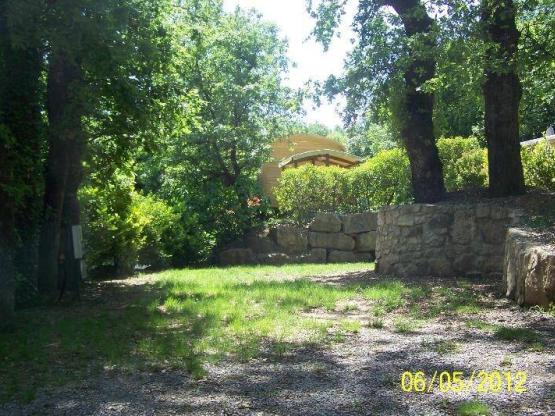 Pitch (80m²), 1 car + electricity (10a)